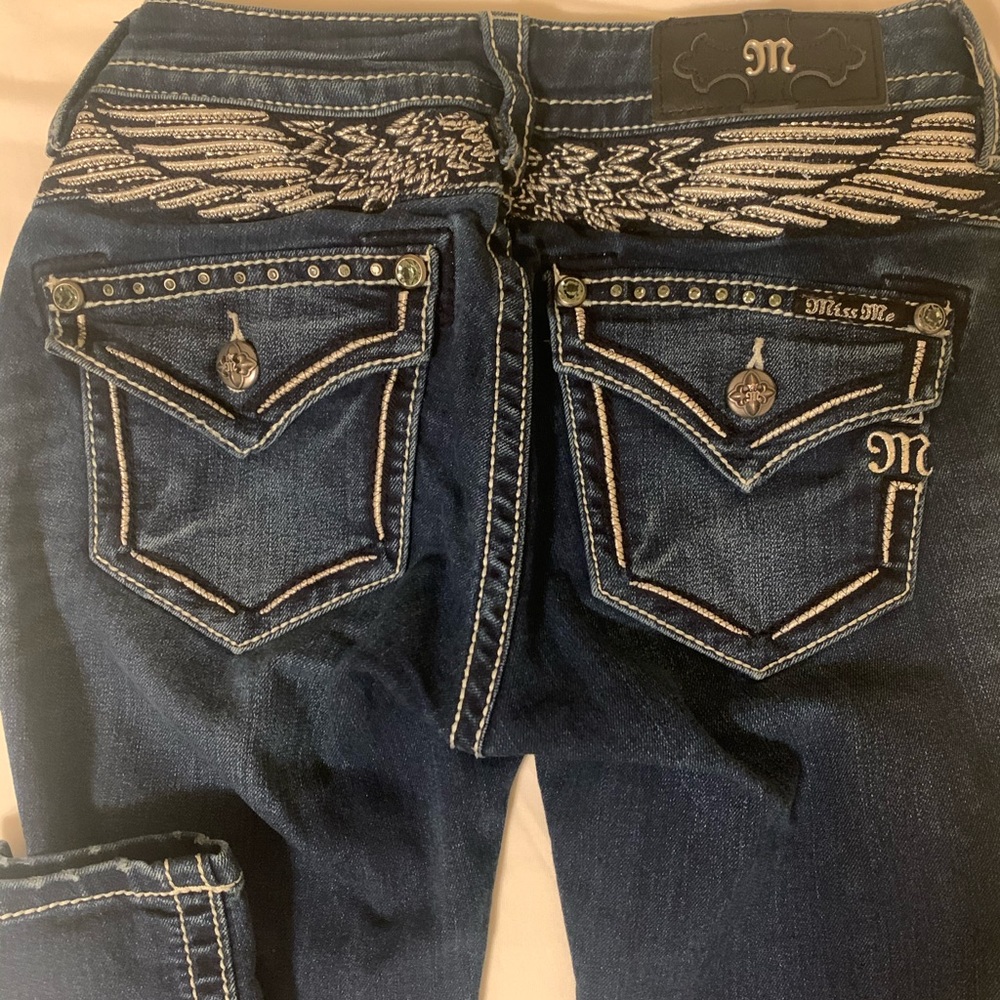 MissMe jeans angel wings details on back pockets